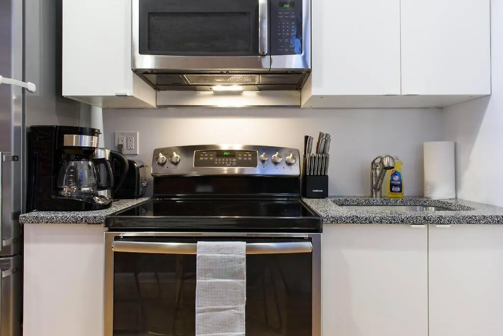 Appartement 83-3W Ues Central Park Newly Furnished Xl Studio New York