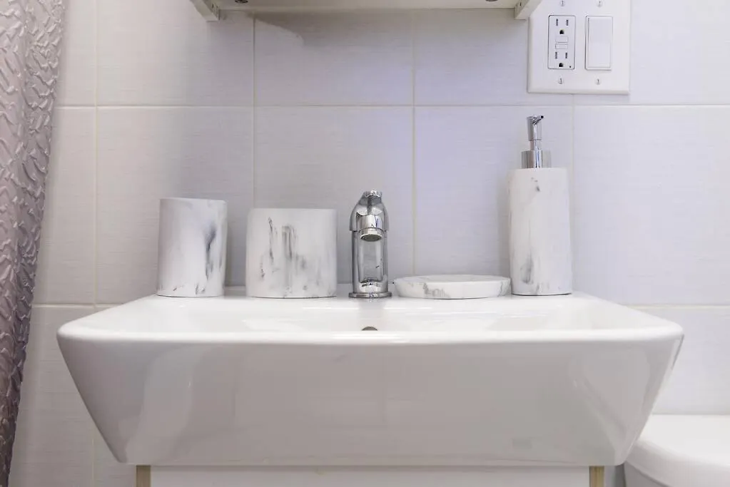 83-3W Ues Central Park Newly Furnished Xl Studio Nueva York