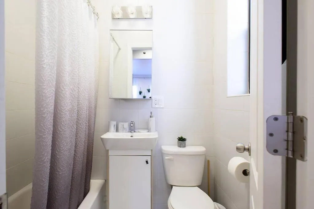 Apartamento 83-3W Ues Central Park Newly Furnished Xl Studio Nueva York